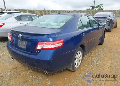 2010 Toyota Camry Se/Le/Xle z USA, uszkodzony, nr VIN 4T1BK3EK3AU603979